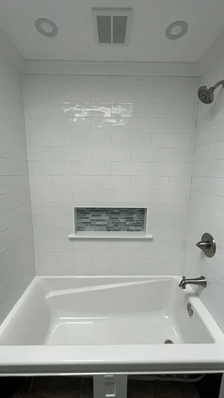 tub & tile by Custom Renovations by Dave
